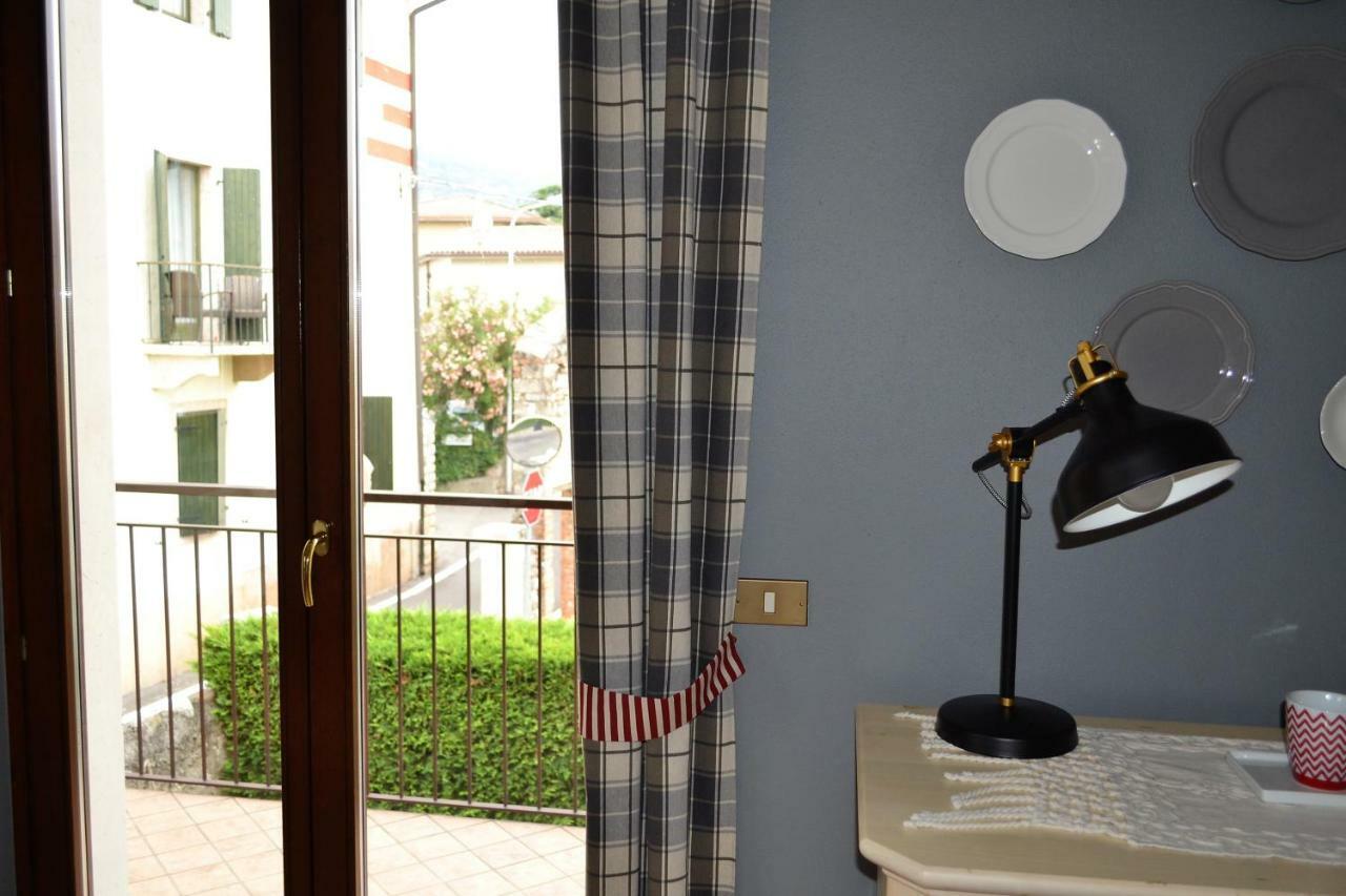 Appartement Torri Centro à Torri Del Benaco Extérieur photo