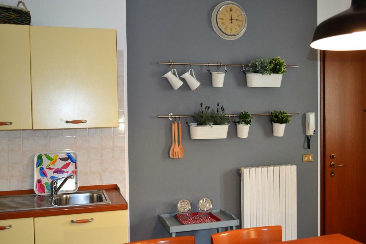 Appartement Torri Centro à Torri Del Benaco Extérieur photo