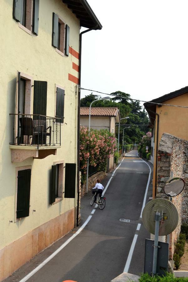 Appartement Torri Centro à Torri Del Benaco Extérieur photo