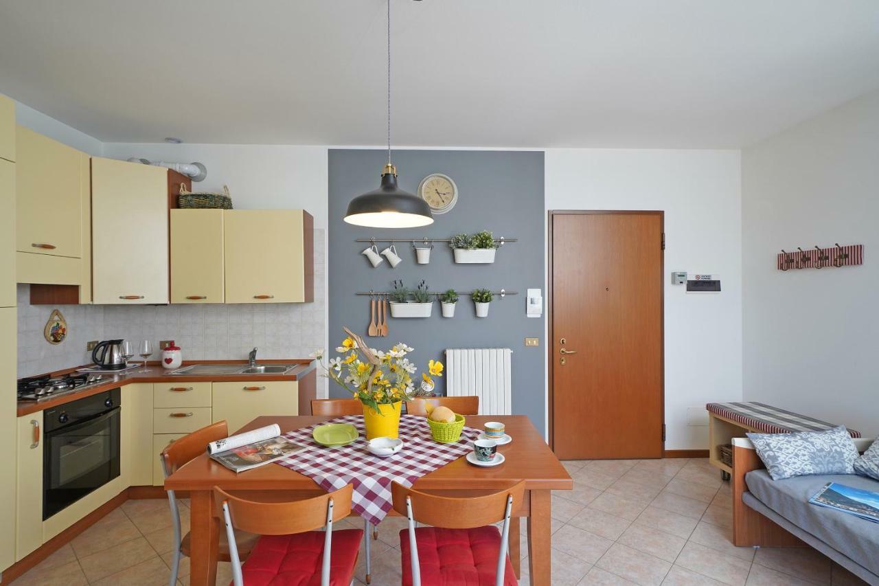 Appartement Torri Centro à Torri Del Benaco Extérieur photo