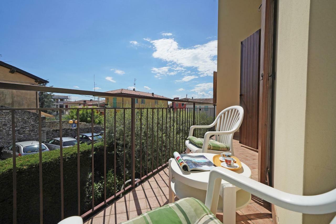 Appartement Torri Centro à Torri Del Benaco Extérieur photo