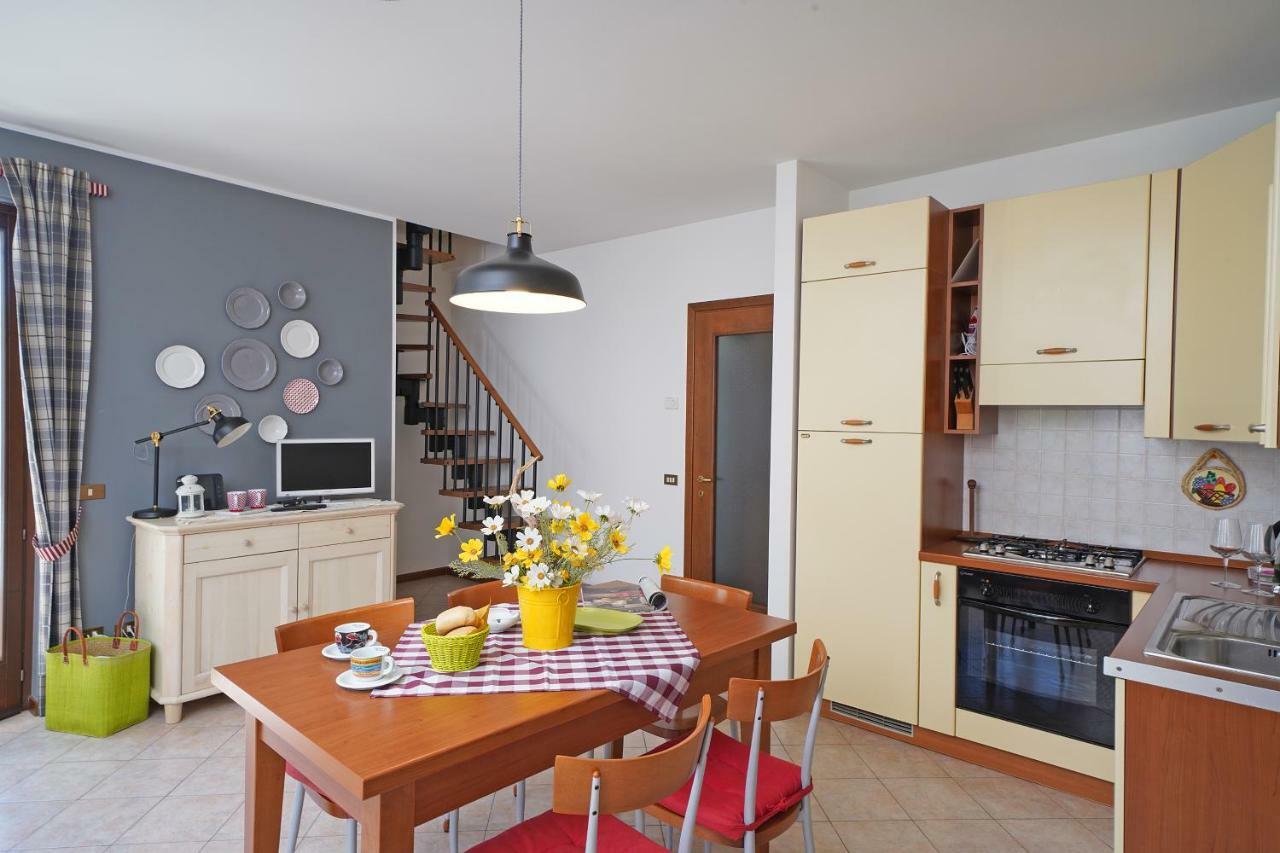 Appartement Torri Centro à Torri Del Benaco Extérieur photo