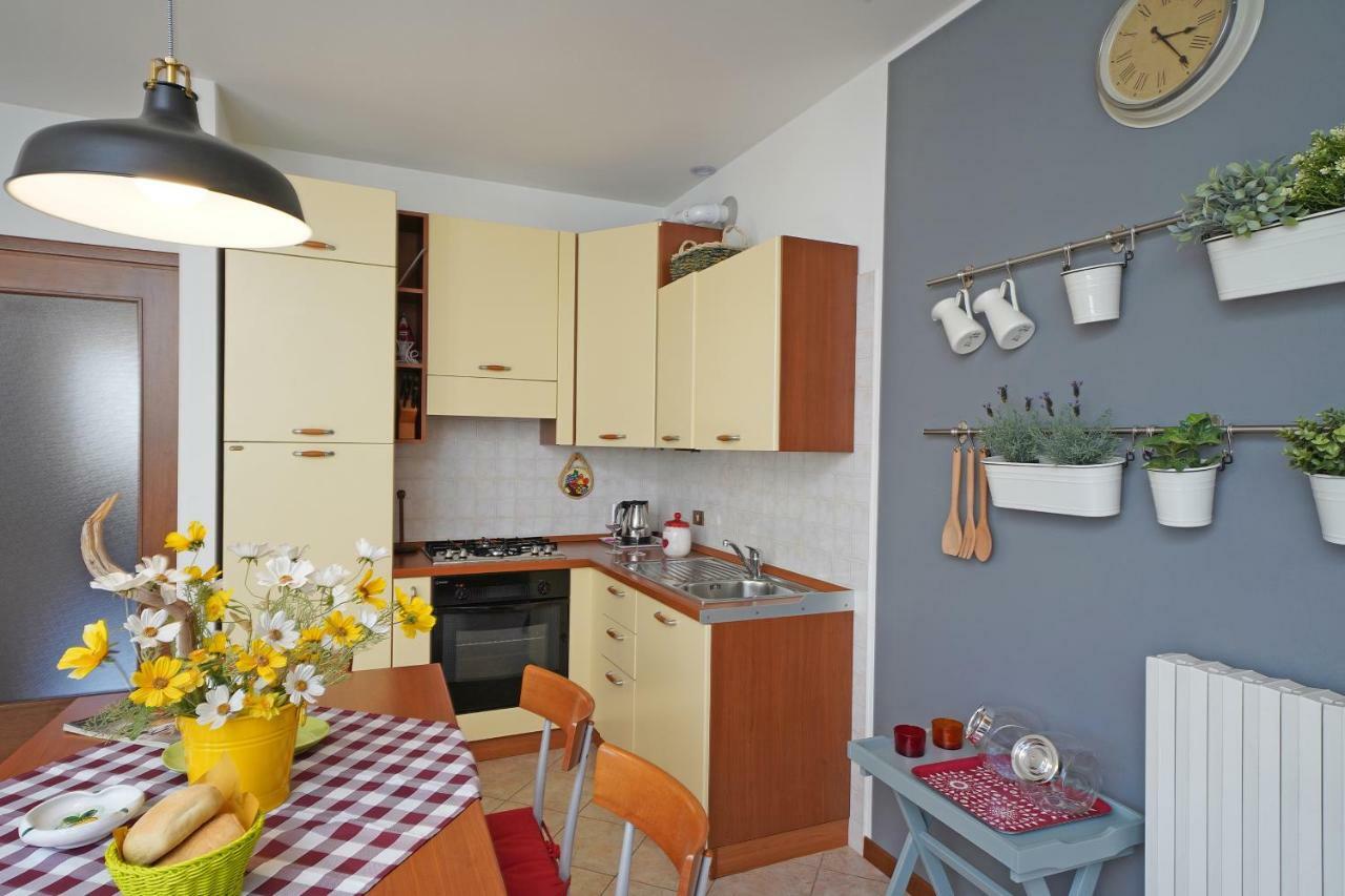 Appartement Torri Centro à Torri Del Benaco Extérieur photo