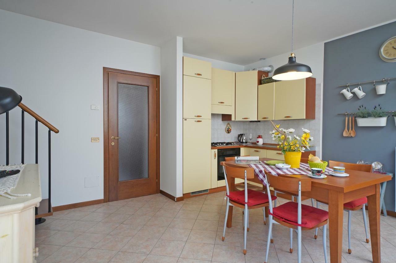 Appartement Torri Centro à Torri Del Benaco Extérieur photo